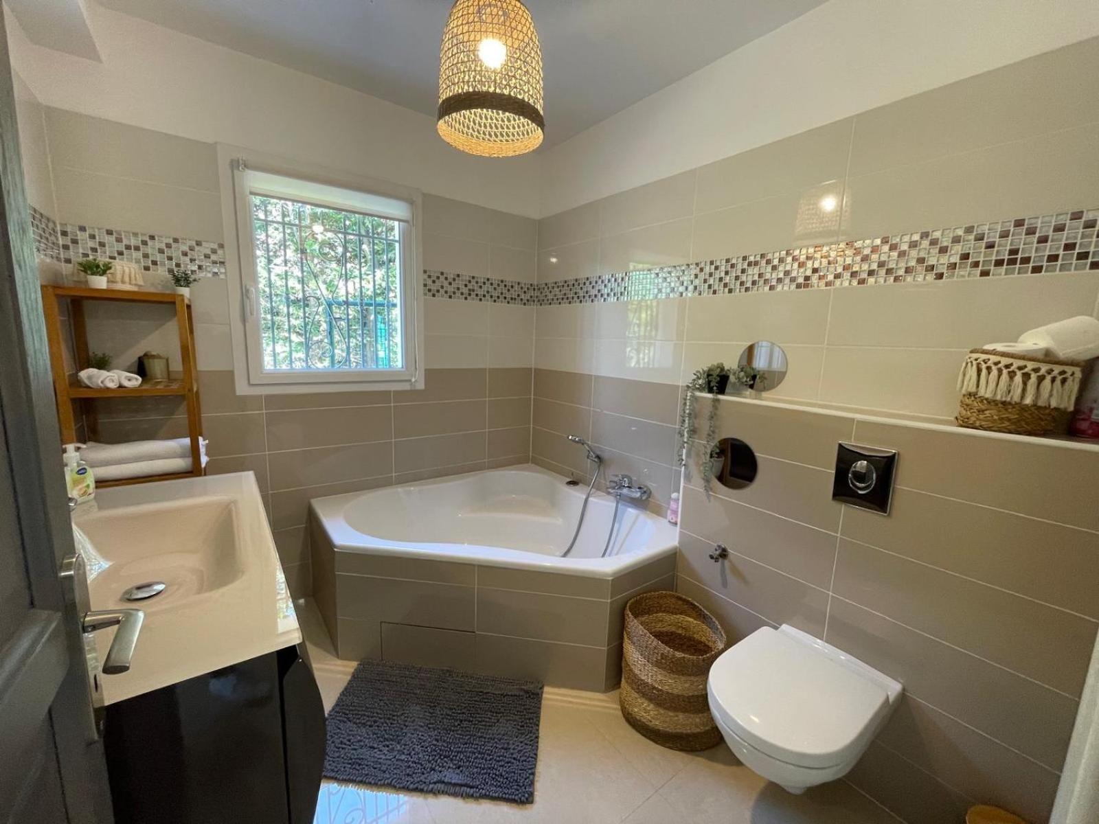 Appartement Villa D'Aurore Le Rouret Екстер'єр фото